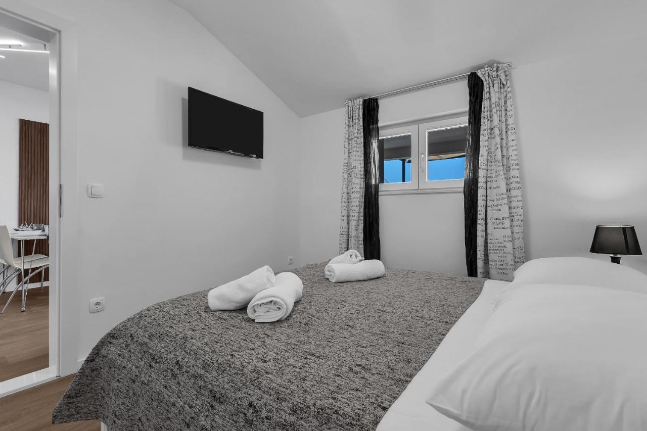 Ferienwohnung Rafael Makarska Exterior foto